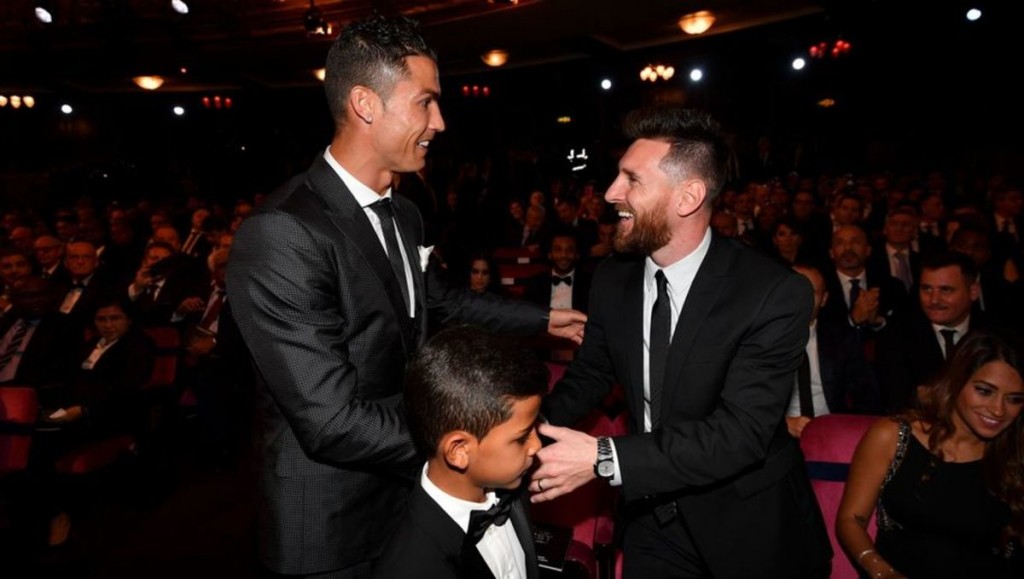 One Photos - 0bxm5MOwy4J46DPIbl34hBz4o.jpg