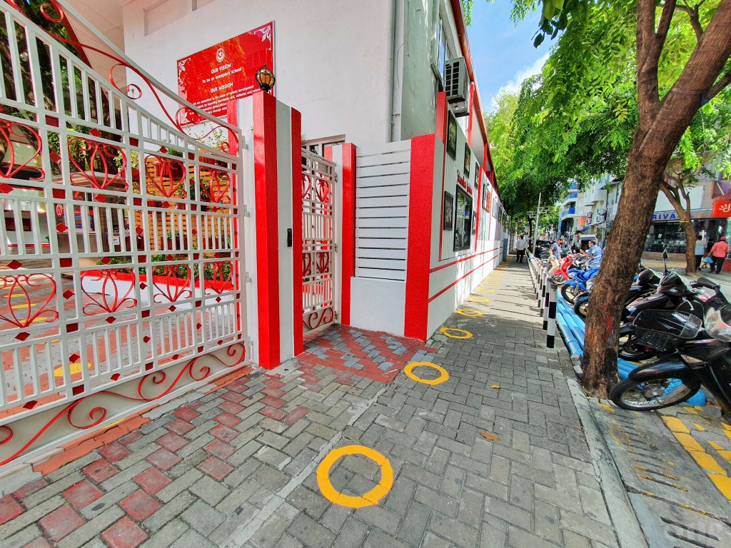 One Photos - 1wZodDqRMi9uVHkV8WzVUoNzi.jpg