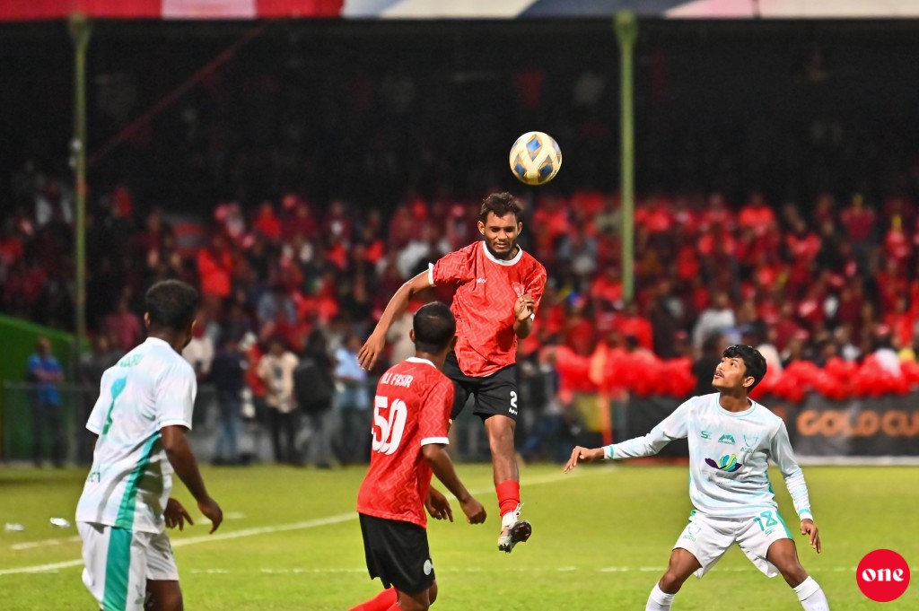 One Photos - 2fCvCRLhgevRLbcOcc7UGabO4.jpg