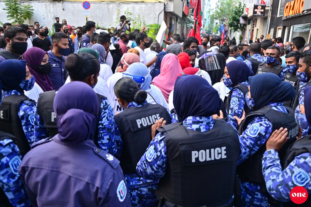 One Photos - 39rAKusmnDF0m3cuHP9YbJCfX.JPG
