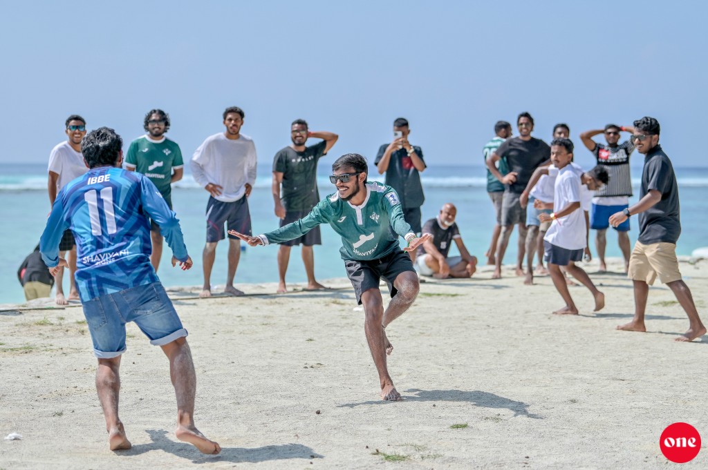 One Photos - 6SfBw6T87eJvhQPUhQeCs0eRS.JPG