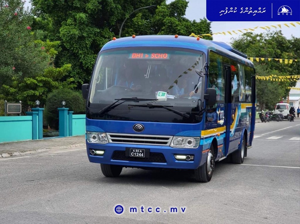 One Photos - 8UaR9g3vt2ZA17N0j1KyyN6TP.jpg
