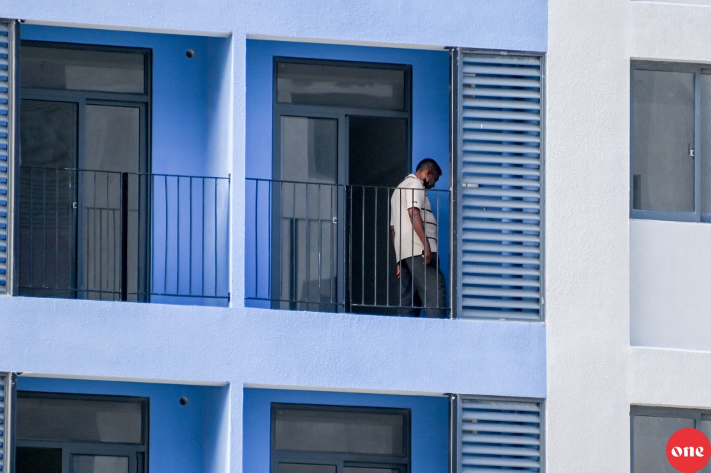 One Photos - 8fWQ7QCu328OTGmpxS9XYwQoB.JPG