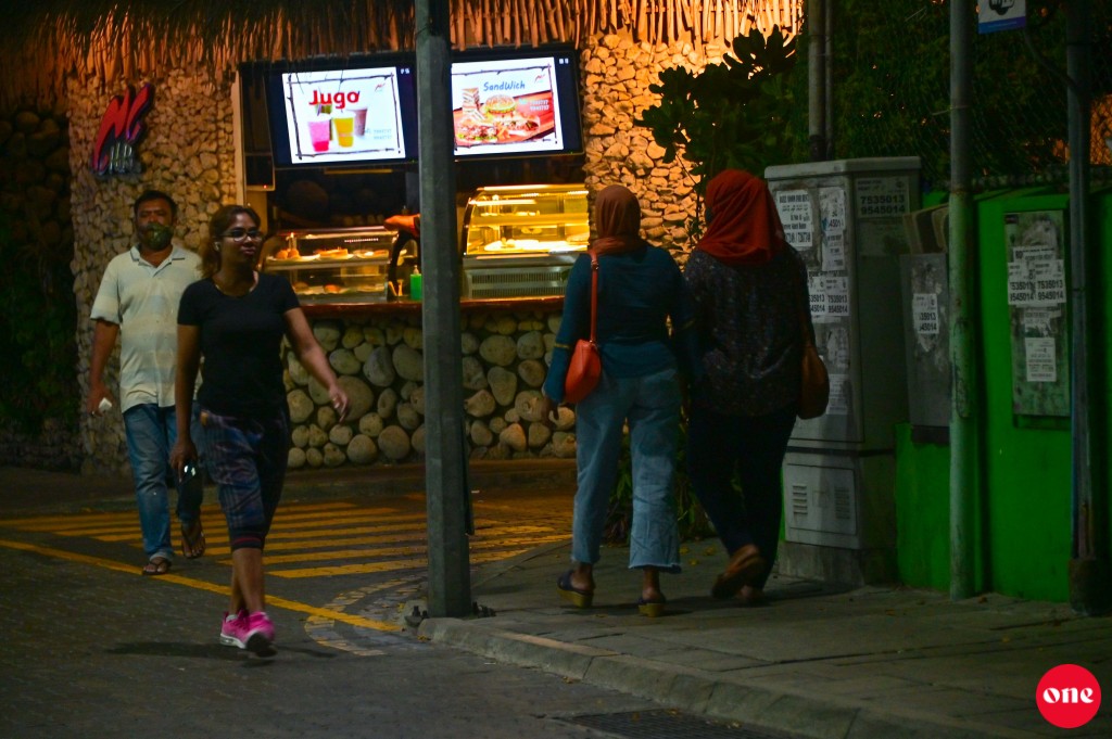 One Photos - FZOwJq9UzDOo84bxUis8Fw8d9.JPG