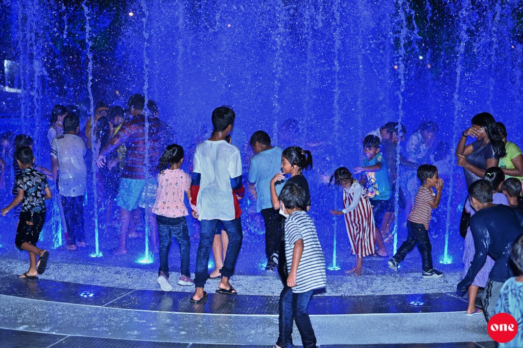 One Photos - H1vgxrDUz4nBJ8V9p3ZdUJufd.JPG