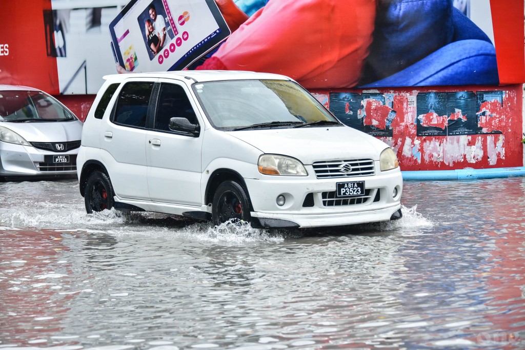One Photos - KAwfYw8b8yX0B86g2ThUiDpkV.jpg