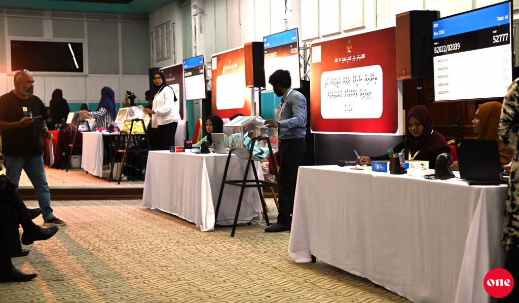One Photos - LHLLMCCrYJhx8TRGKD2Swy4P4.JPG