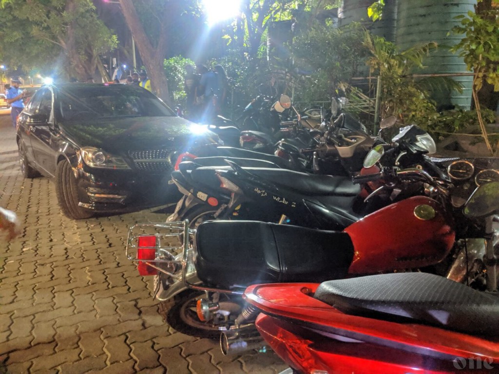 One Photos - MVRMJde6SS0fqfXyQY2w6zuGl.jpg