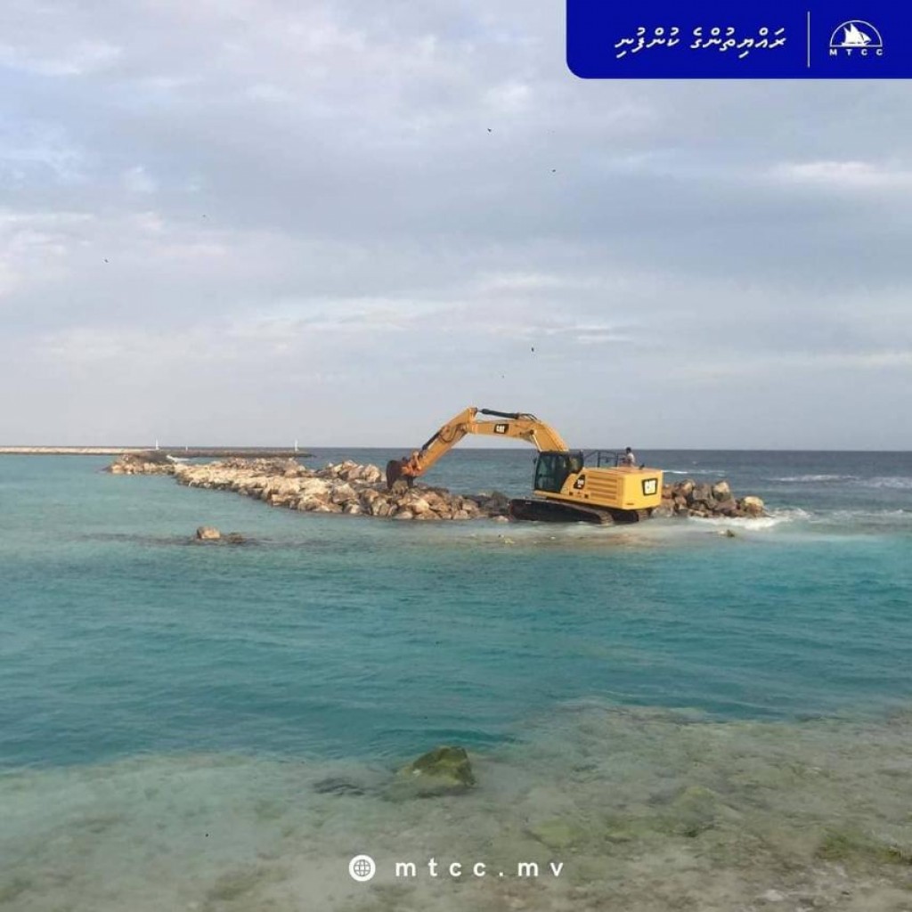 One Photos - NRJjdnQzSJ75mqe0d6EqThdKZ.jpg