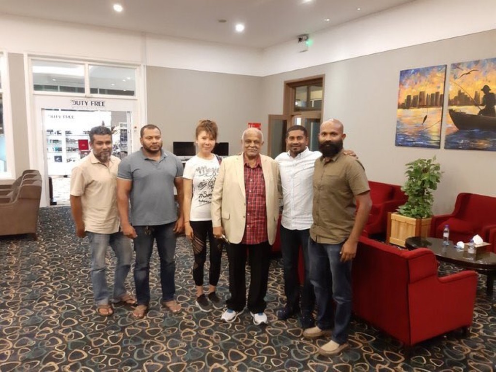 One Photos - Ng9GSdz6ouaWi8enmbM3tUnij.jpg