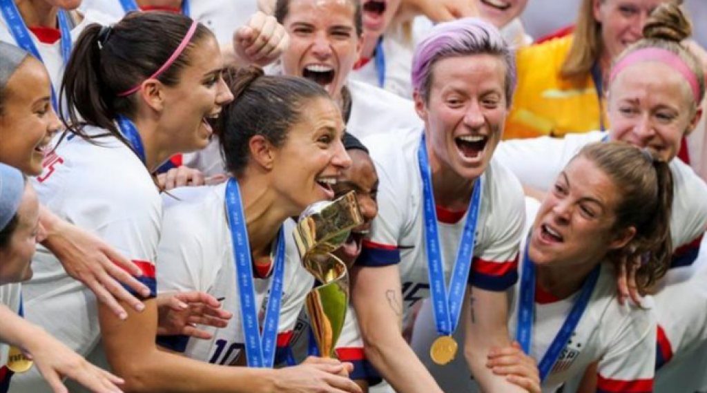 Anhenunge Euro Football mubaaraaiy 2022 ah faskohfi