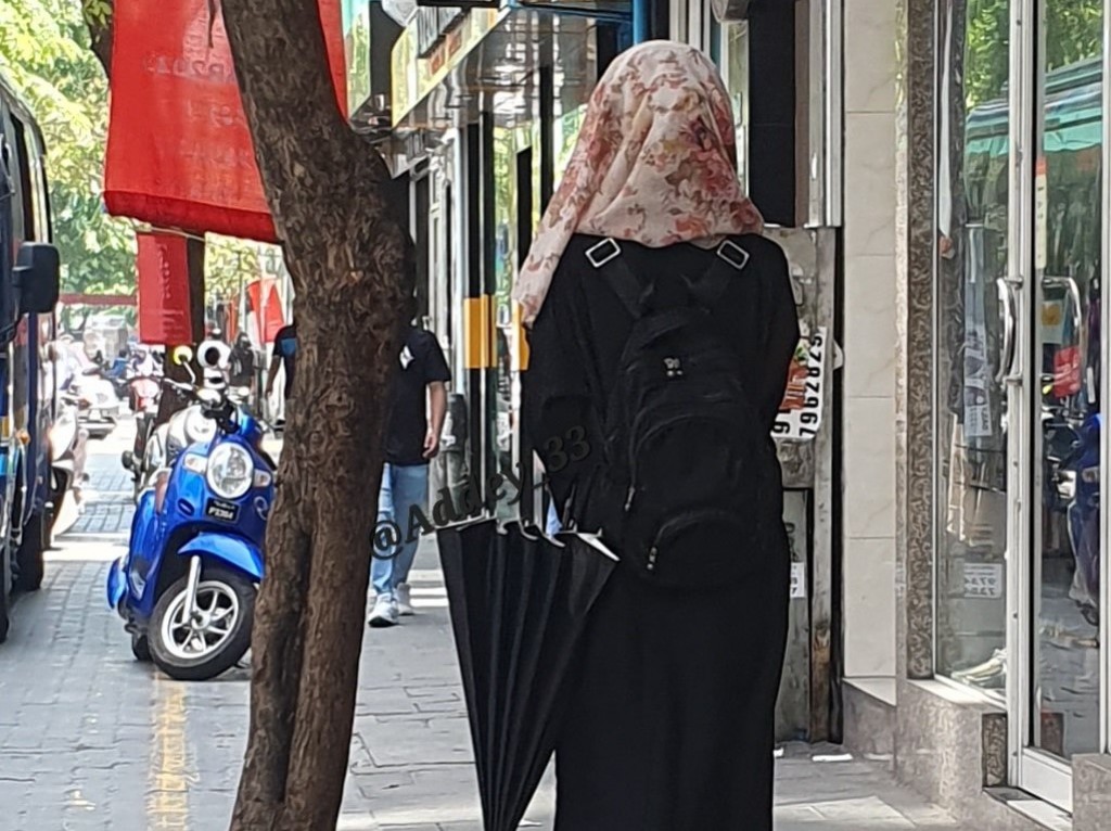 One Photos - Sc2iupObJTBTftqTlouzHwk2E.jpg