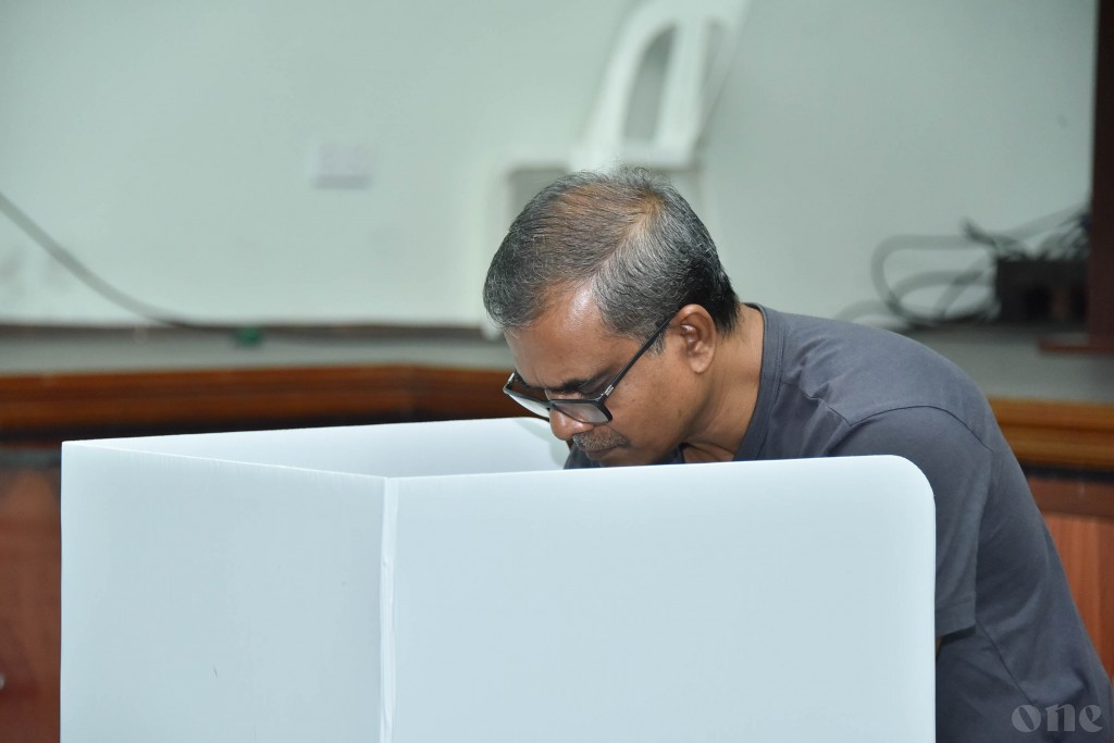One Photos - SqB3VRlhA0qU1wxMYW0ipdiHM.jpg