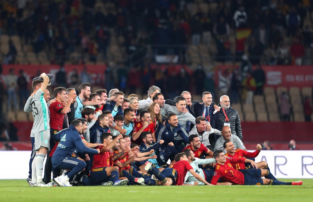 One Photos - TCV3iDa1KL7ZTySzdoK6sgsc4.jpg