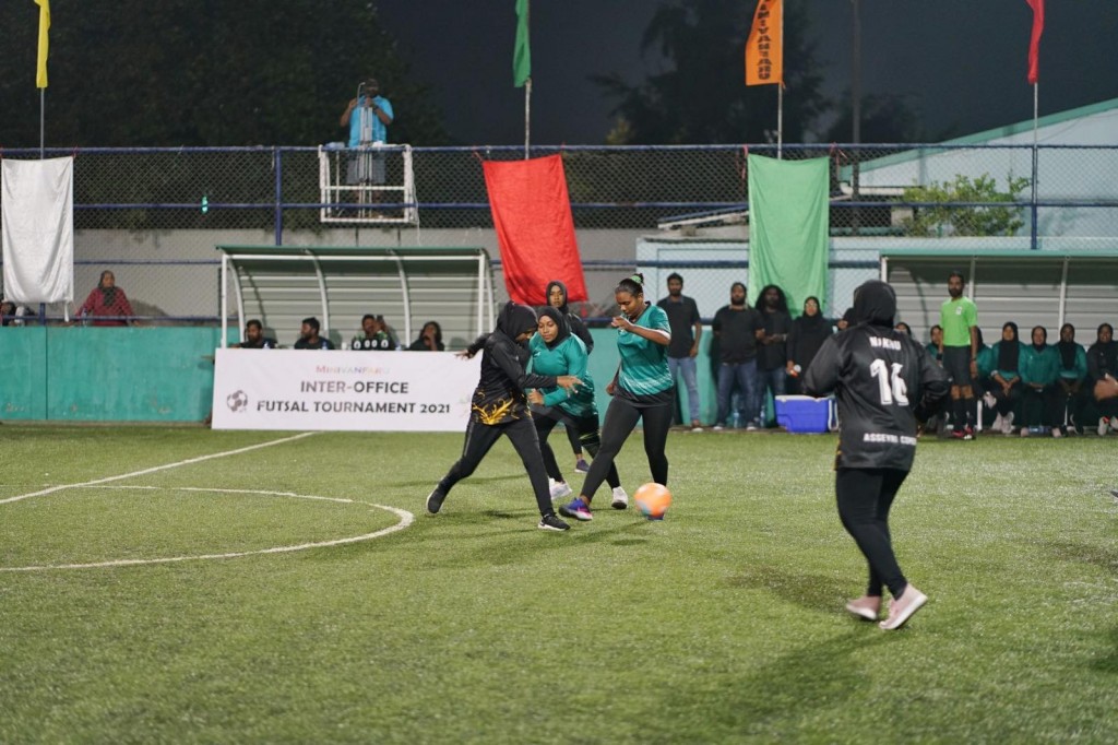 One Photos - VNHa0lihOZ864B6ifr5HcERtm.jpg