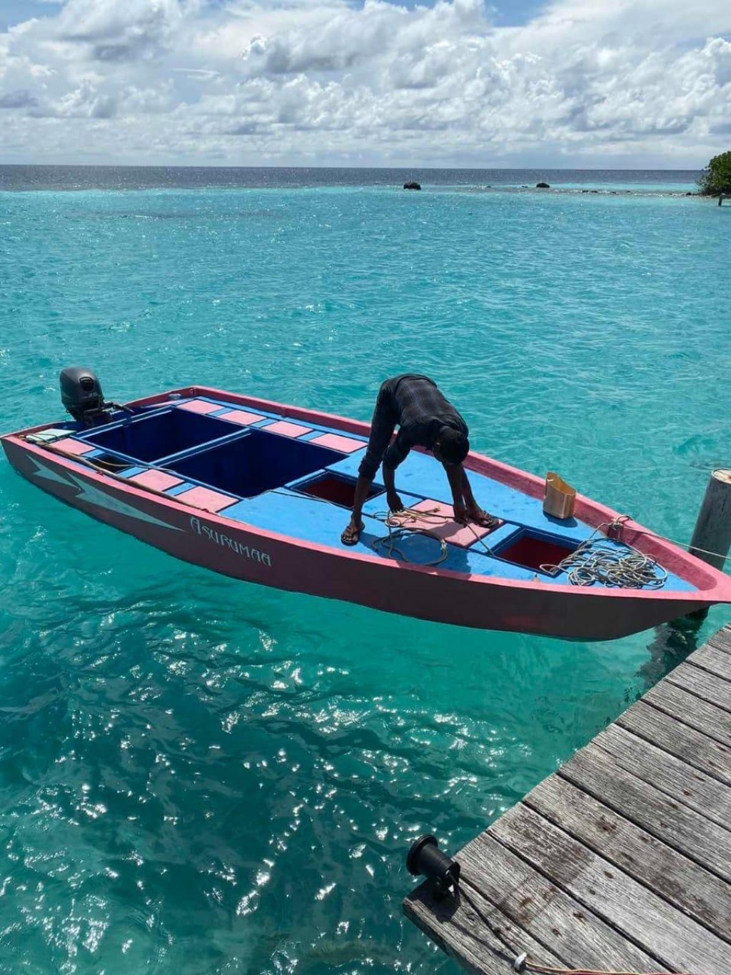 One Photos - W4vfqw2Zkhf0RLKLSWNLNuNBa.jpg