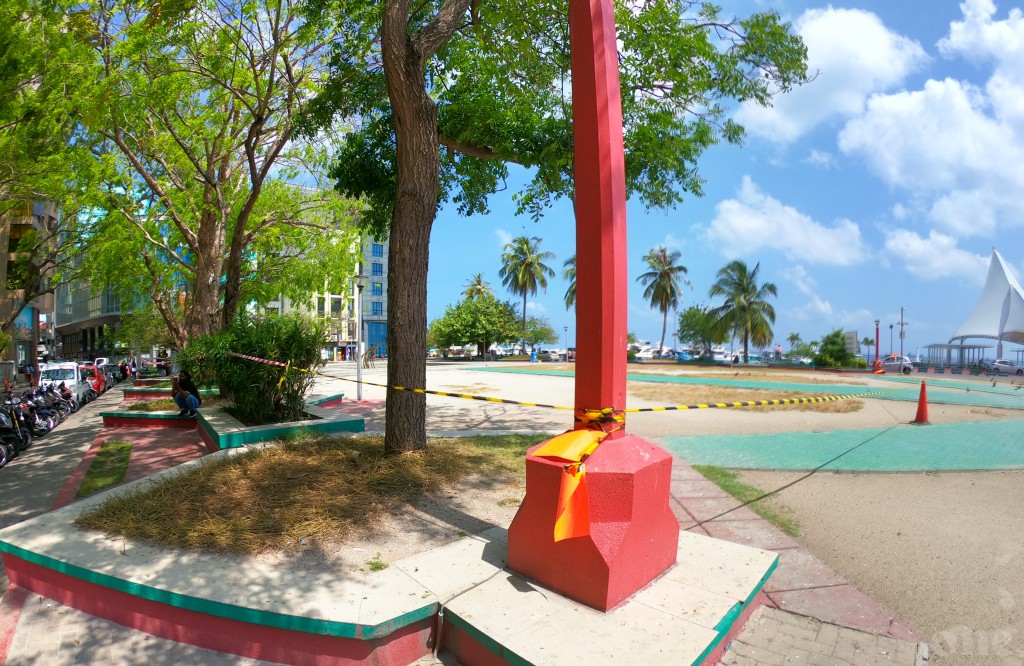 One Photos - X57hKBvUg88yqmiLfdXspqnS9.jpg