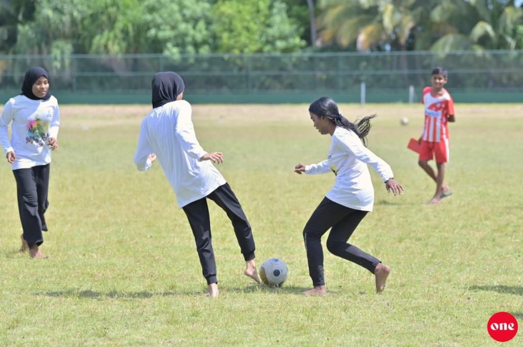 One Photos - Ysd71NU14Q20Fex3cS6f4MGAt.jpg