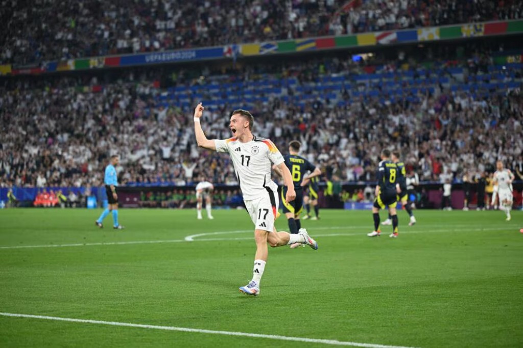 One Photos - asopA1h0rCfLGElcRJnYSnGOL.jpg