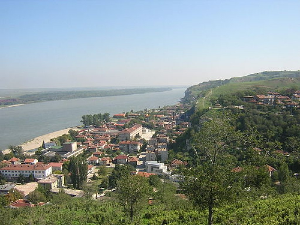 One Photos - bKOe0WwWmBXavZUXfI2szbvGR.jpg