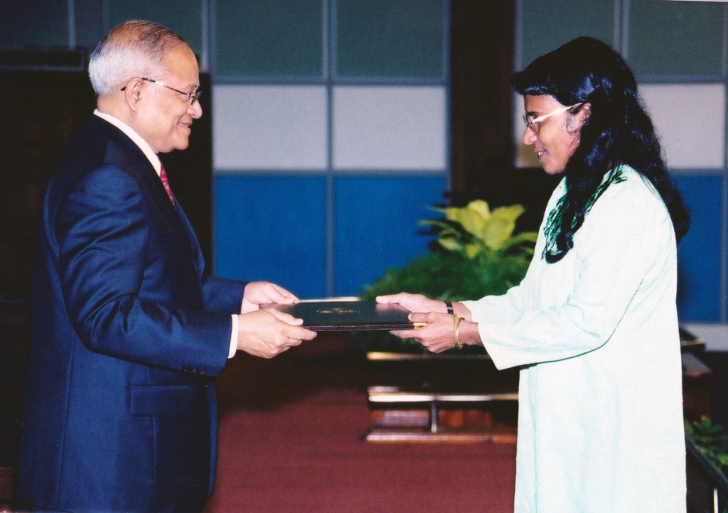 One Photos - cak6Ld9QDlSjrZ9NbcOC99MgC.jpg
