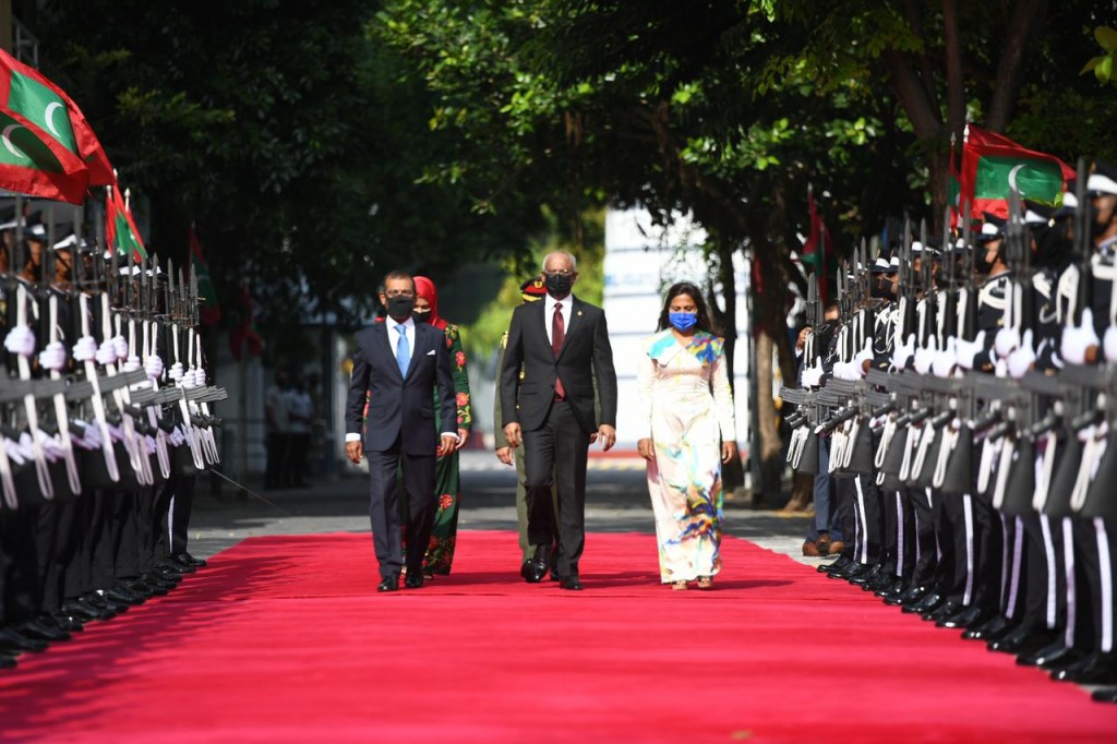 One Photos - cnRwS8fzY55kcjhdopU91Qsq1.jpg