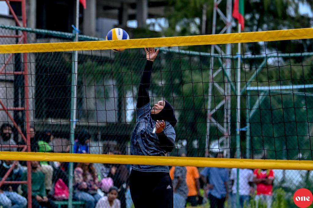 One Photos - eXQLNObinDxqWbIGq2Yr81DGB.JPG