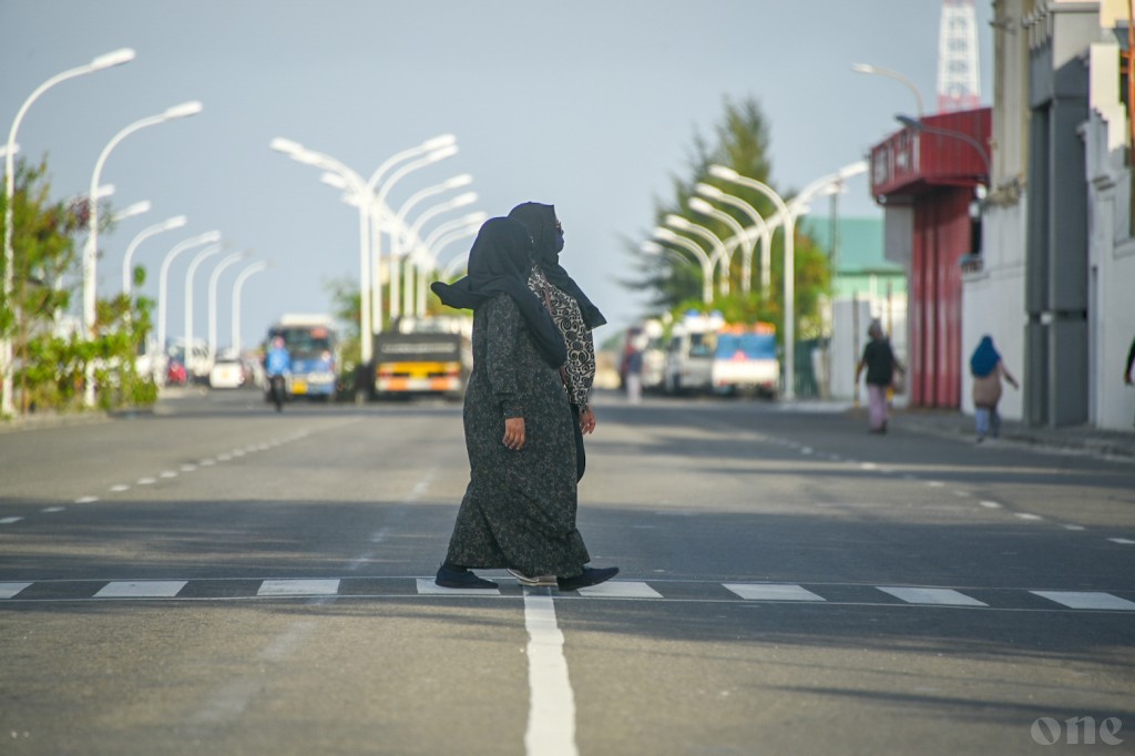 One Photos - emVrLUHir4diJBj5FNkWcyzj0.jpg