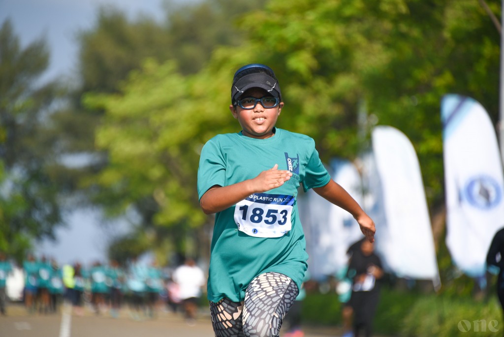 One Photos - gLOc1N58U44yTnNuNai6tUzmF.jpg