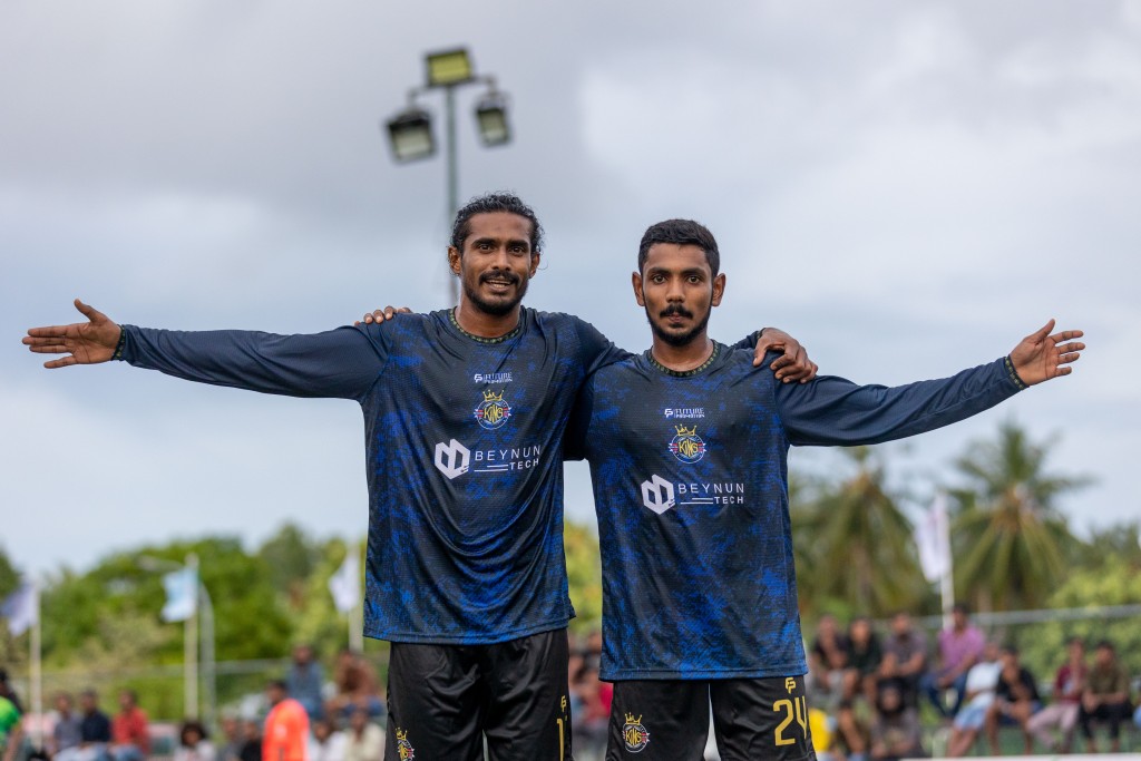 One Photos - gUAZzSbeJhcw98RmKff7cfJL2.jpg