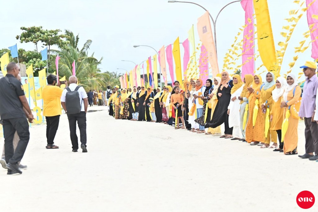 One Photos - iQKGej9eguR2UKOhkyQ94Ke8l.jpg