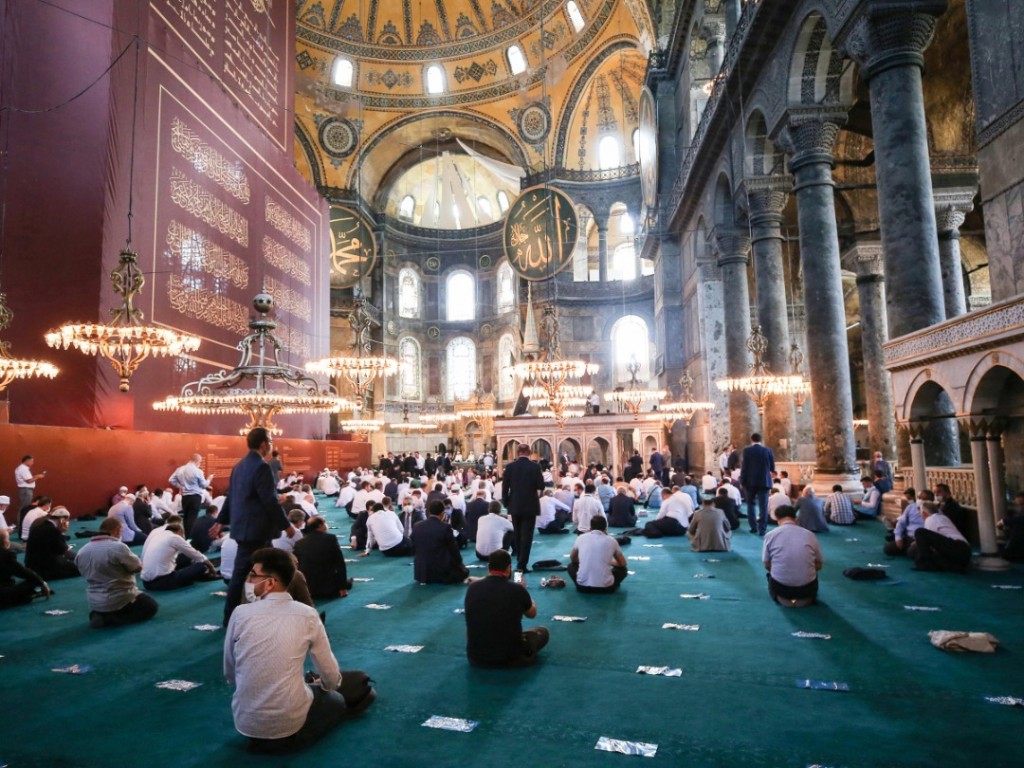 One Photos - ixMmpe7o4aBBDKaZFUI7zVk7A.jpg