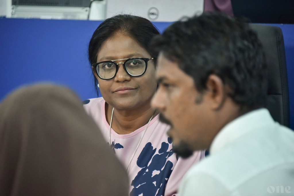 One Photos - jTias2dYzOu3j7kCXn6bLUpkp.jpg