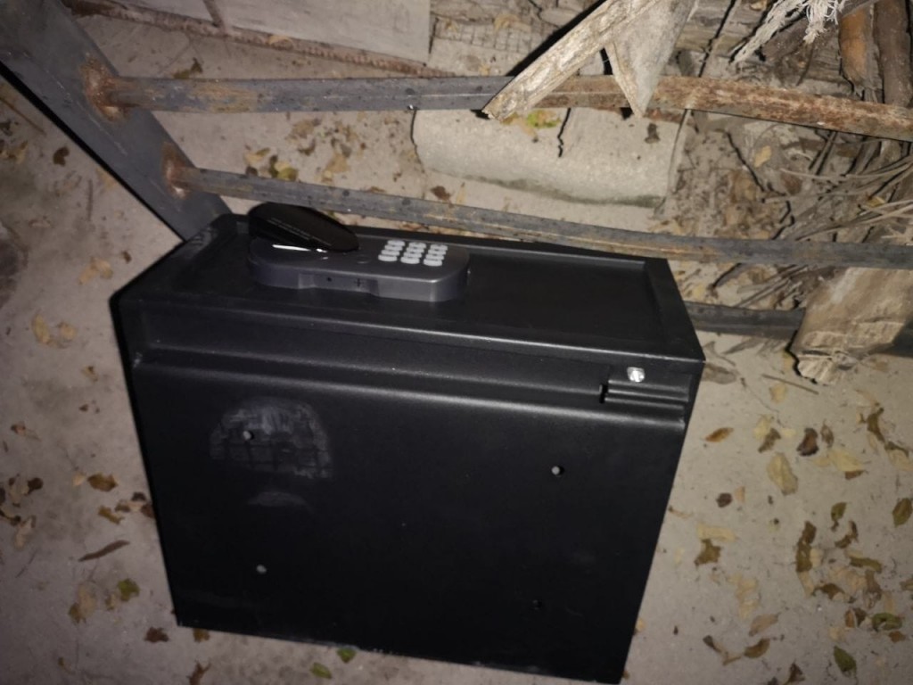 One Photos - m0ScDqUTg5RDRKJRQXKl8sNBv.jpg