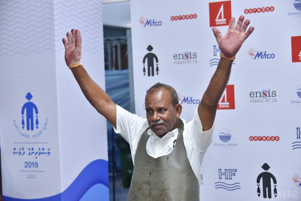 One Photos - murdh9Be7pvxU7rLlx1N8Fzh2.jpg