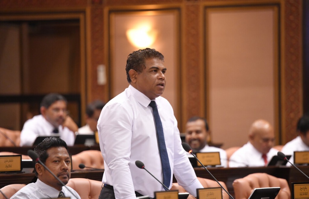 One Photos - pohaPoh2LBX7meK0RHmdDU5j7.jpg