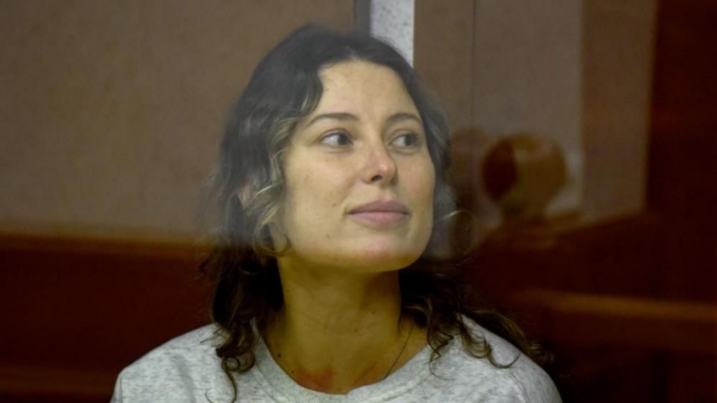 One Photos - rUXecHJdzWzCBVLoR2kuXaAnV.jpg