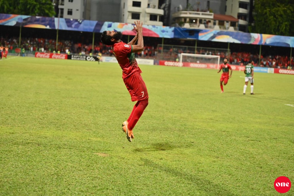One Photos - rruBn1PHHY5Blc8cit3g4oVci.jpg