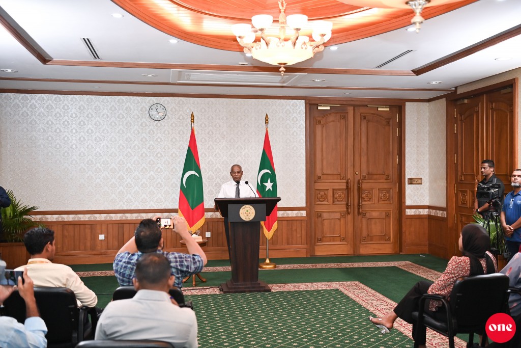 One Photos - sQzaYqfSFdAPjEliBNE5VtHPm.jpg
