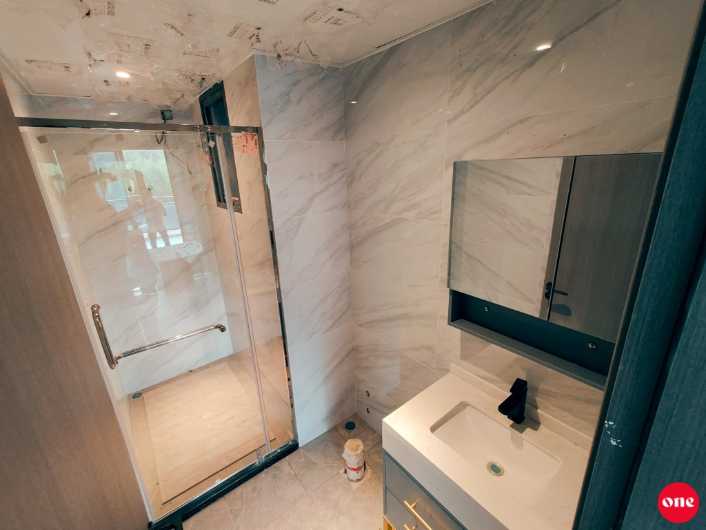 One Photos - sp69HEY8p4CAeOioDXdsPSAVg.jpg