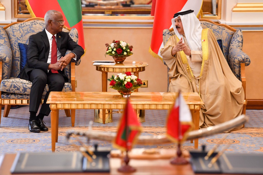 One Photos - uJFhI6gUx5H5jquDU3UAJz2tK.jpg