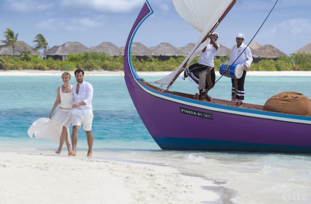 One Photos - uLcJ1TFDWaT8S0JnA5VlfMxRo.jpg