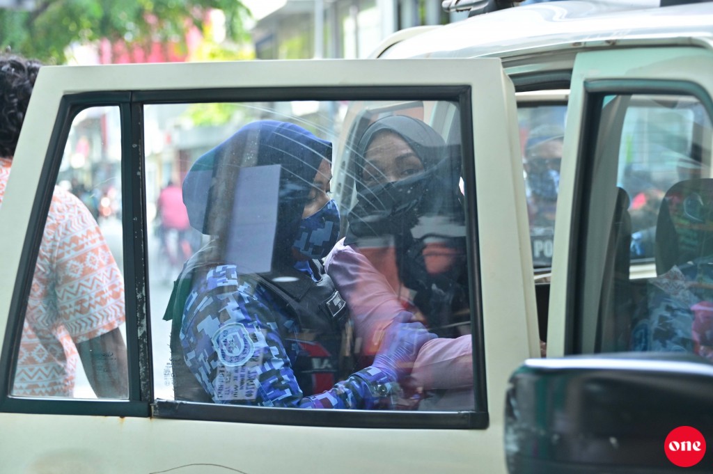 One Photos - vDd7i12wCWARGcIKsNxPqgUaV.JPG