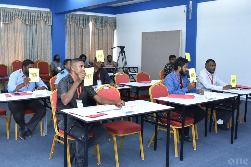 One Photos - wkk90xtPz1VzW8YRKPinqIS5e.jpg
