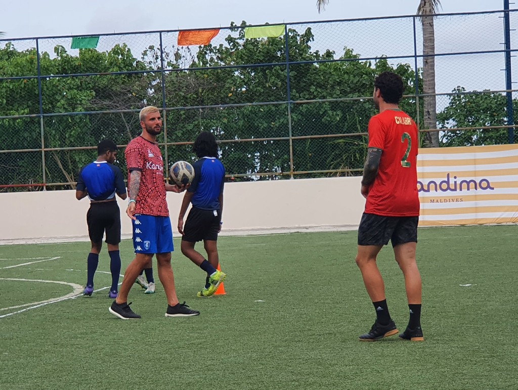 One Photos - xvdbgB8uJ5PllSjO2R8FHXQGP.jpg