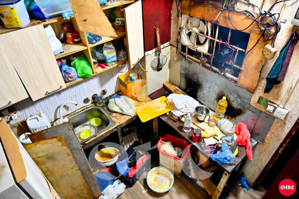One Photos - y2LJ6zuvI6dsD21wBQ3isrjqB.jpg