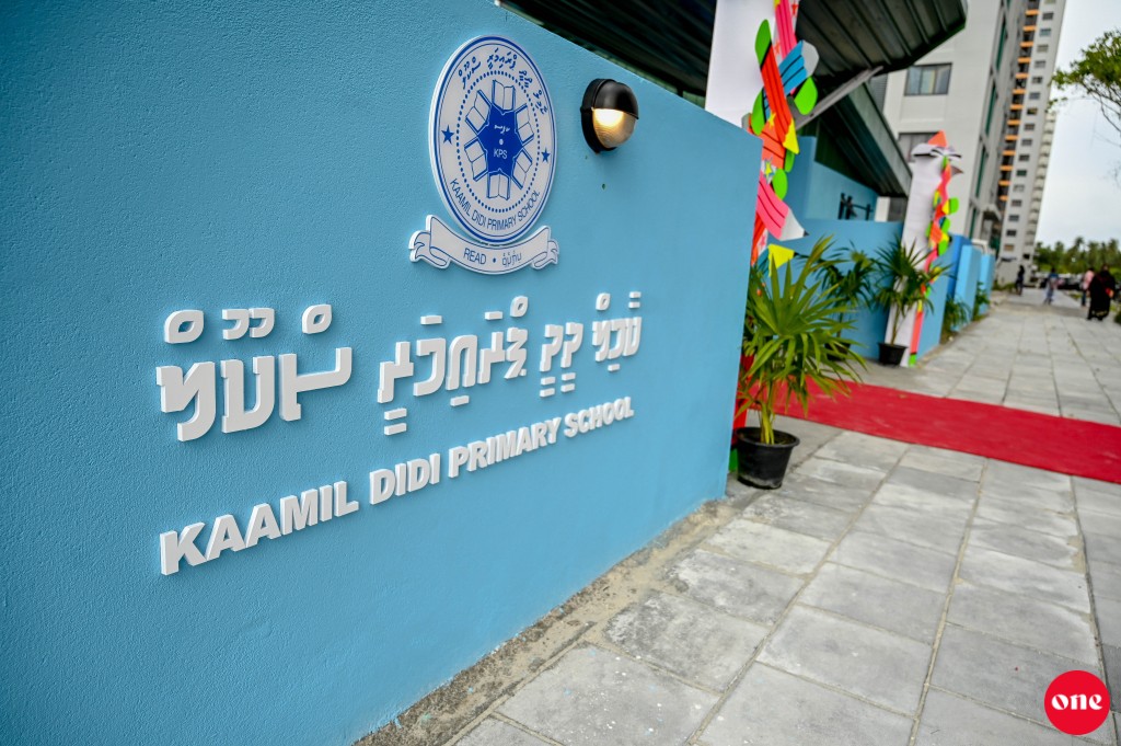 One Photos - zHzCilCrPmRqJD60mQrAI60Jp.JPG